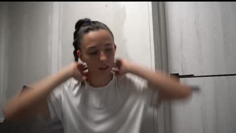 Meri  online show from October 2025 07:00:01 PM