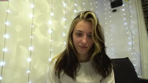 Meri  online show from April 2026 08:04:01 PM