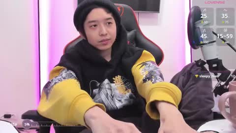 Han   online show from March 2025 02:46:02 AM