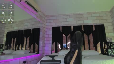 Evelin  online show from January 2025 09:43:02 PM