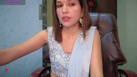 Snapshot of your_priya_77 chatting on January 2025 06:39:01 AM sonam online show from January 2025 06:39:01 AM
