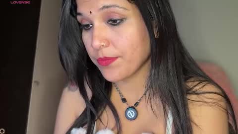 Snapshot of your_priya_77 chatting on January 2026 06:11:02 PM sonam online show from January 2026 06:11:02 PM