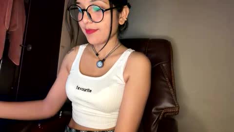 Snapshot of your_priya_77 chatting on February 2026 11:59:01 AM sonam online show from February 2026 11:59:01 AM