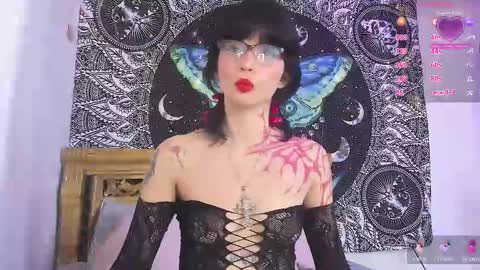 Snapshot of your_rosenrot chatting on February 2025 08:10:01 PM Daniela Help me reach 100 likes online show from February 2025 08:10:01 PM