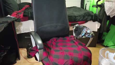 Snapshot of your_secret_johnny chatting on January 2025 04:04:02 PM Ben Dover online show from January 2025 04:04:02 PM