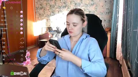 Molly online show from March 2025 10:11:01 AM