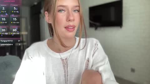 Snapshot of your_sweet_angel_ chatting on September 2025 11:03:01 AM Mia online show from September 2025 11:03:01 AM