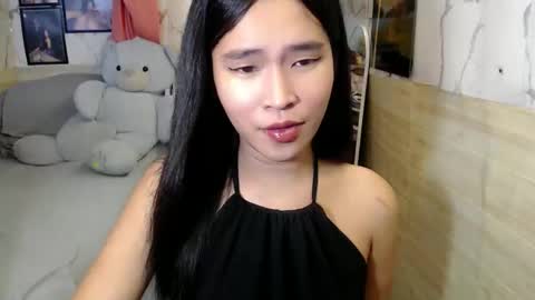 your_twinkletoes18 online show from April 2026 04:57:02 PM