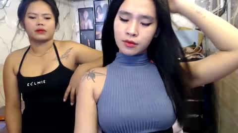 your_twinkletoes18 online show from May 2026 02:09:02 AM