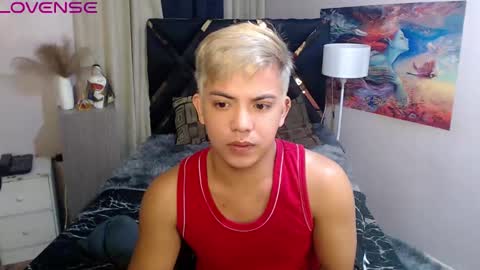 yourasian_bradley online show from October 2025 03:01:02 PM