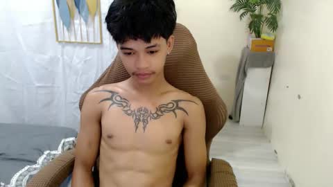 yourasian_eric online show from May 2026 03:22:02 AM