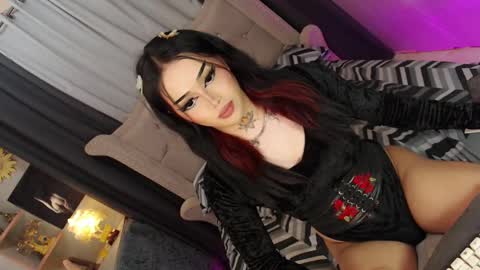 kim online show from March 2025 10:27:02 PM