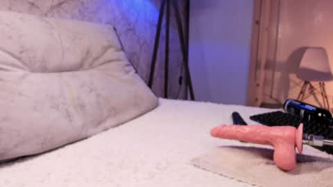 Natalie 20yo  PVT IS OPEN -- LUSH IS ON online show from December 2024 06:42:01 PM