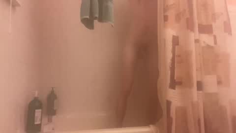 Snapshot of yourbroboytoy chatting on December 2024 10:19:01 PM yourbroboytoy online show from December 2024 10:19:01 PM