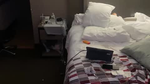 Snapshot of yourbroboytoy chatting on January 2025 02:40:01 AM yourbroboytoy online show from January 2025 02:40:01 AM