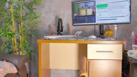 Snapshot of yourburnwish chatting on January 2025 07:06:01 AM Anna online show from January 2025 07:06:01 AM