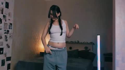 Alia online show from November 2025 01:12:02 PM