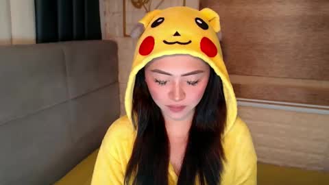 JEN  online show from February 2025 03:25:01 AM