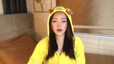 JEN  online show from September 2025 11:32:02 AM