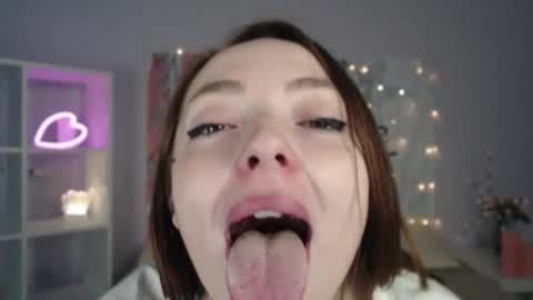 Snapshot of yourdreamcristal chatting on February 2025 10:48:01 AM yourdreamcristal online show from February 2025 10:48:01 AM