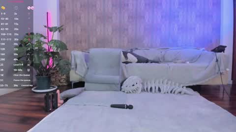Mary online show from May 2026 10:32:02 AM