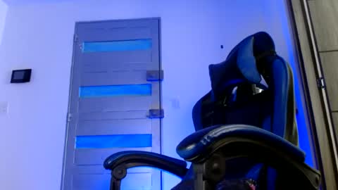 yourfavorite_bigclit online show from June 2026 01:17:02 PM