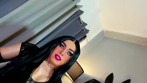  not into STINGY and CHEAP people online show from November 2025 12:31:02 AM