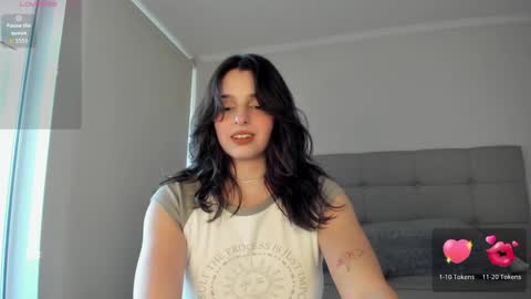 Helena online show from March 2026 07:19:01 PM