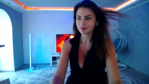 call meKira online show from June 2026 11:32:02 AM
