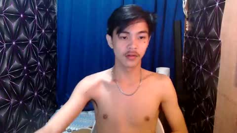 Snapshot of yourguy_josh23 chatting on December 2024 05:53:02 PM Josh online show from December 2024 05:53:02 PM