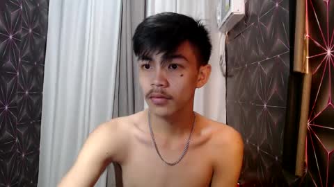 Snapshot of yourguy_josh23 chatting on December 2024 07:03:02 PM Josh online show from December 2024 07:03:02 PM