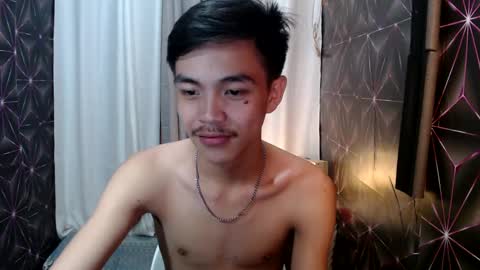 Snapshot of yourguy_josh23 chatting on December 2024 08:43:02 AM Josh online show from December 2024 08:43:02 AM