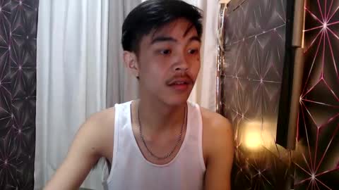 Snapshot of yourguy_josh23 chatting on January 2025 07:17:02 AM Josh online show from January 2025 07:17:02 AM