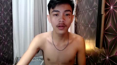 Snapshot of yourguy_josh23 chatting on January 2025 07:03:01 PM Josh online show from January 2025 07:03:01 PM