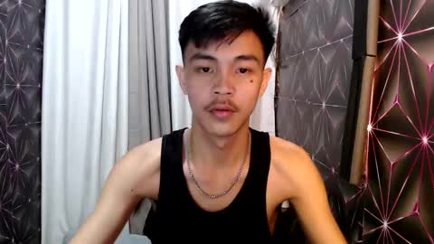 Snapshot of yourguy_josh23 chatting on February 2025 12:43:01 PM Josh online show from February 2025 12:43:01 PM