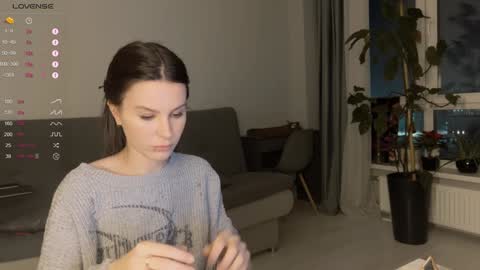 Snapshot of yourher0in chatting on December 2024 12:16:02 PM Aida online show from December 2024 12:16:02 PM