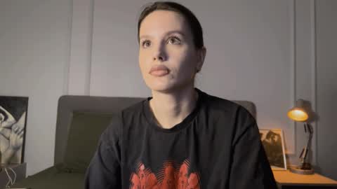 Snapshot of yourher0in chatting on February 2025 03:12:02 PM Aida online show from February 2025 03:12:02 PM