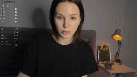 Snapshot of yourher0in chatting on February 2025 05:26:01 PM Aida online show from February 2025 05:26:01 PM