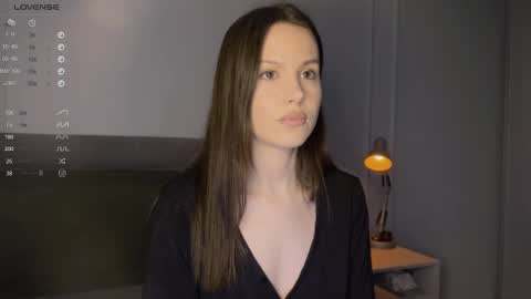 Snapshot of yourher0in chatting on February 2025 11:22:02 AM Aida online show from February 2025 11:22:02 AM