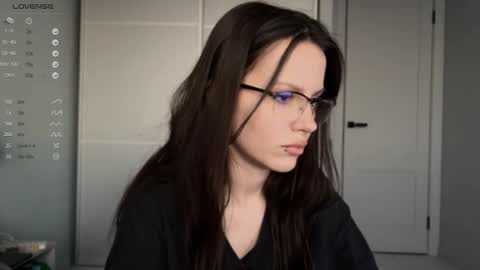 Snapshot of yourher0in chatting on February 2025 11:44:02 AM Aida online show from February 2025 11:44:02 AM