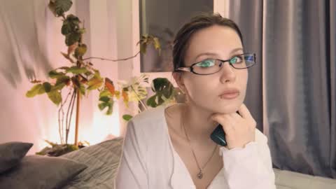 Snapshot of yourher0in chatting on March 2025 06:23:01 PM Aida online show from March 2025 06:23:01 PM