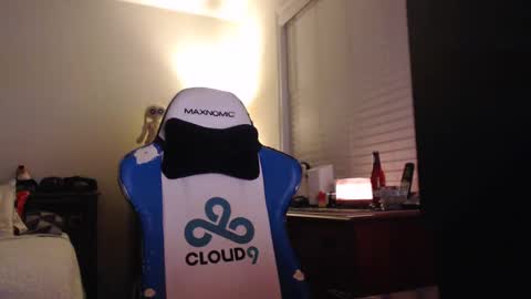 Snapshot of yourhighnessthis9inch chatting on March 2025 04:24:02 AM Sh online show from March 2025 04:24:02 AM