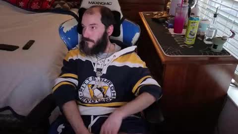 Snapshot of yourhighnessthis9inch chatting on December 2025 06:25:02 PM Sh online show from December 2025 06:25:02 PM