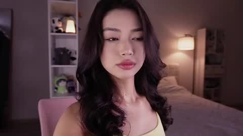 yourlittlesunrise_ online show from June 2026 04:59:02 AM
