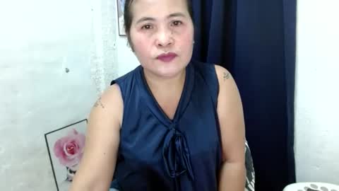 Snapshot of yourlove_regine chatting on October 2025 04:02:02 AM Regine online show from October 2025 04:02:02 AM