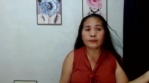Snapshot of yourlove_regine chatting on December 2025 11:19:01 AM Regine online show from December 2025 11:19:01 AM