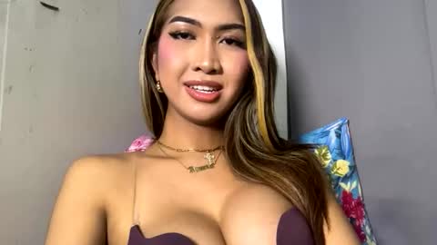 yourlovebella88 online show from March 2026 05:31:02 PM