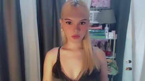 KYLIE MORE online show from July 2026 05:33:01 AM