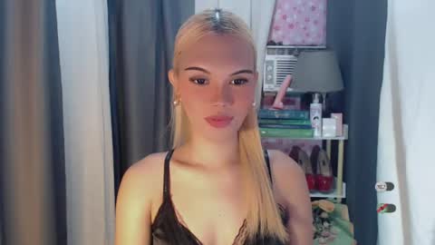 KYLIE MORE online show from July 2026 05:11:01 AM