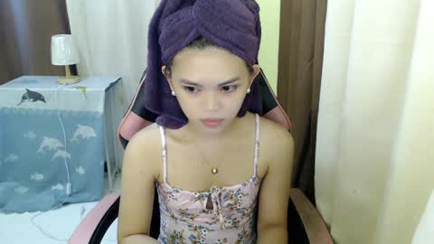 Snapshot of yourlovelytranspinay chatting on December 2024 02:01:02 AM your lovely Dina online show from December 2024 02:01:02 AM